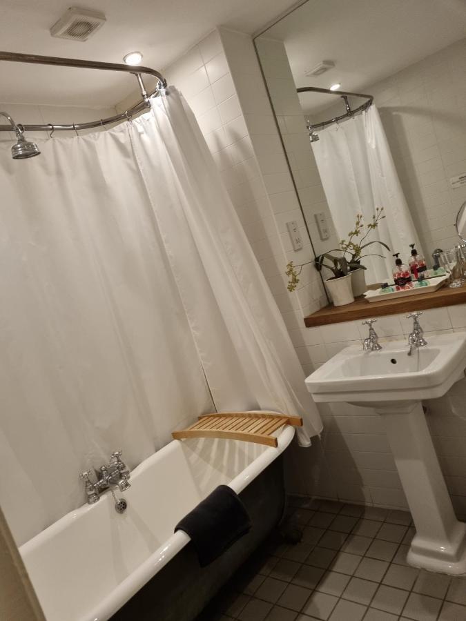 The Racquet Club Aparthotel Ливърпул Екстериор снимка