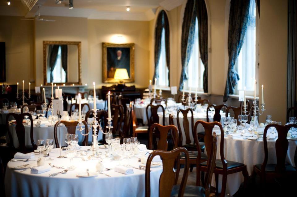 The Racquet Club Aparthotel Ливърпул Екстериор снимка